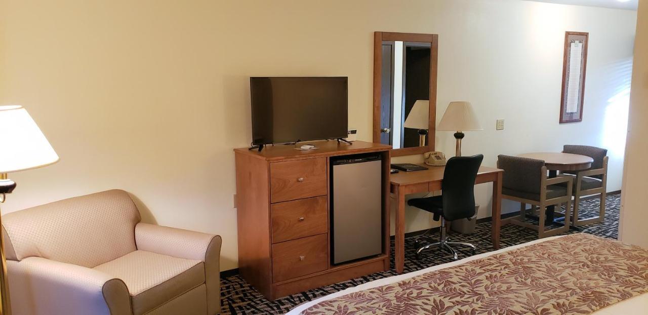 Stagecoach Inn & Suites Дубойз Екстер'єр фото
